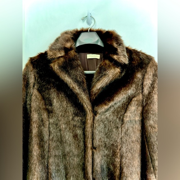 Valerie Stephens Faux Fur coat - Picture 15 of 16